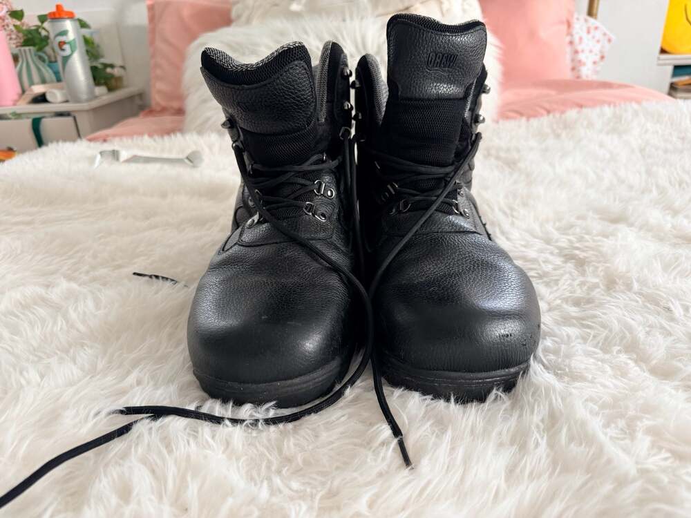Drew Shoe Men's Black Leather Slip Resistant Work Boots Size 16 4W